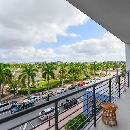 Cozy 1- 1 Bedroom Steps From Downtown Doral Park Miami Esterno foto